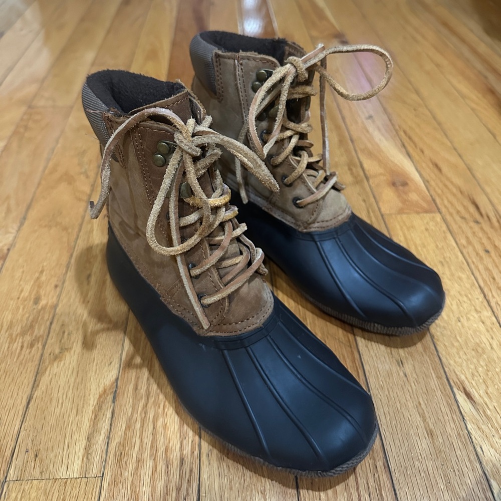 Women’s Sperry waterproof  Duck Boots